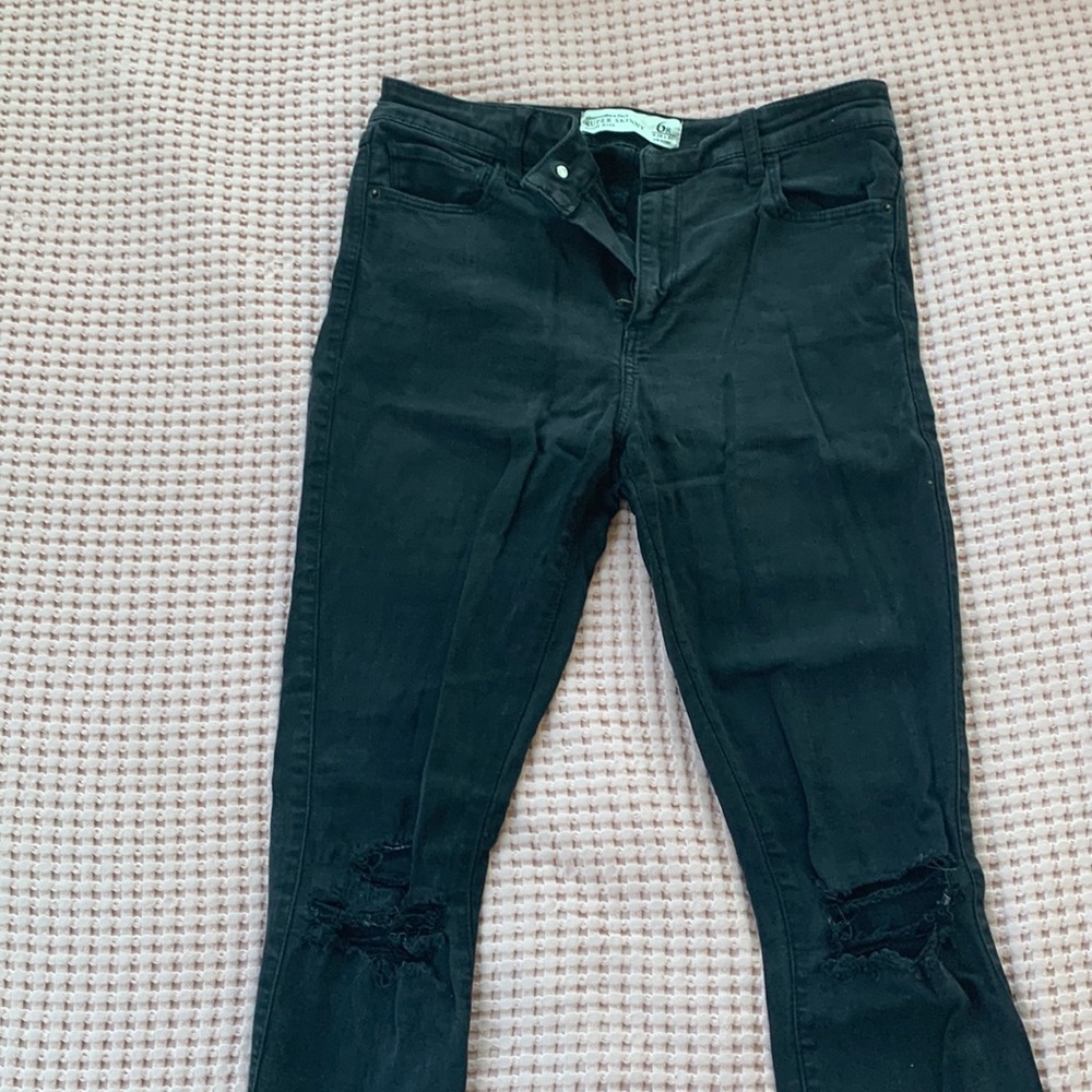 Black Abercrombie and Fitch ripped high rise jeans